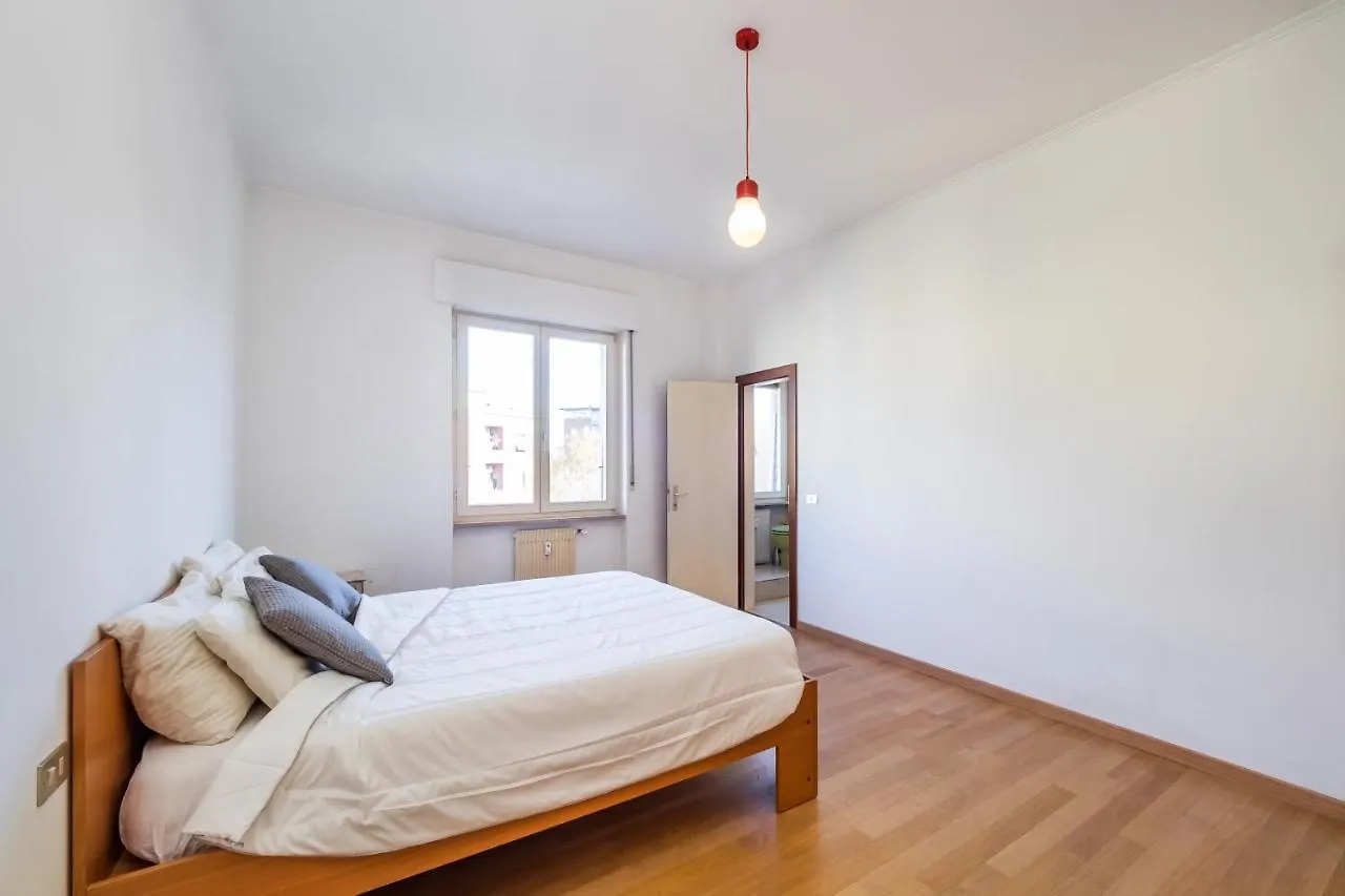 Cuoco Apartment Милан Италия