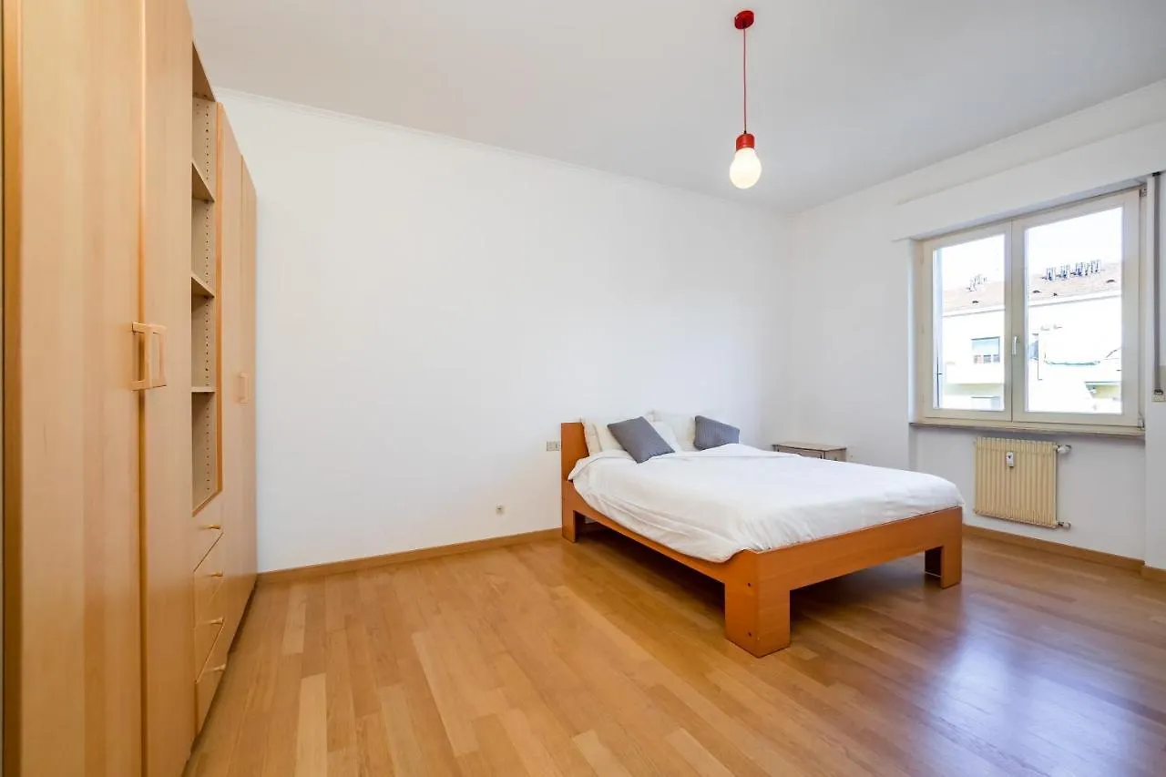 Cuoco Apartment Милан
